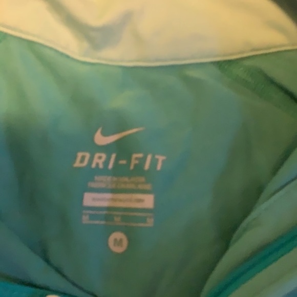 nike jacket - Picture 3 of 3